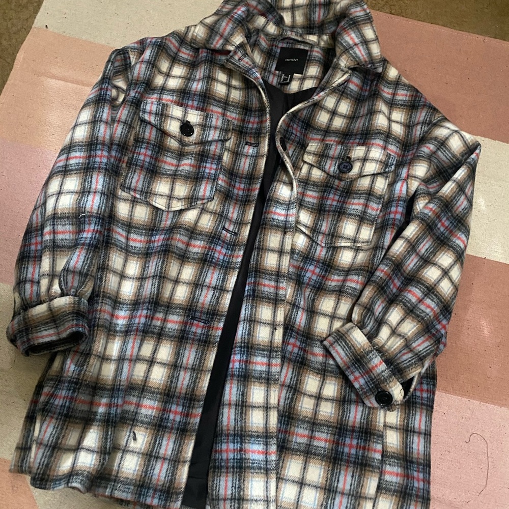 Plaid Shacket 🐿 - Picture 2 of 2
